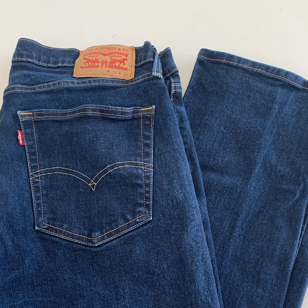 Levi's 514 Men’s Dark Blue Straight-Leg Jeans 36x30 great condition